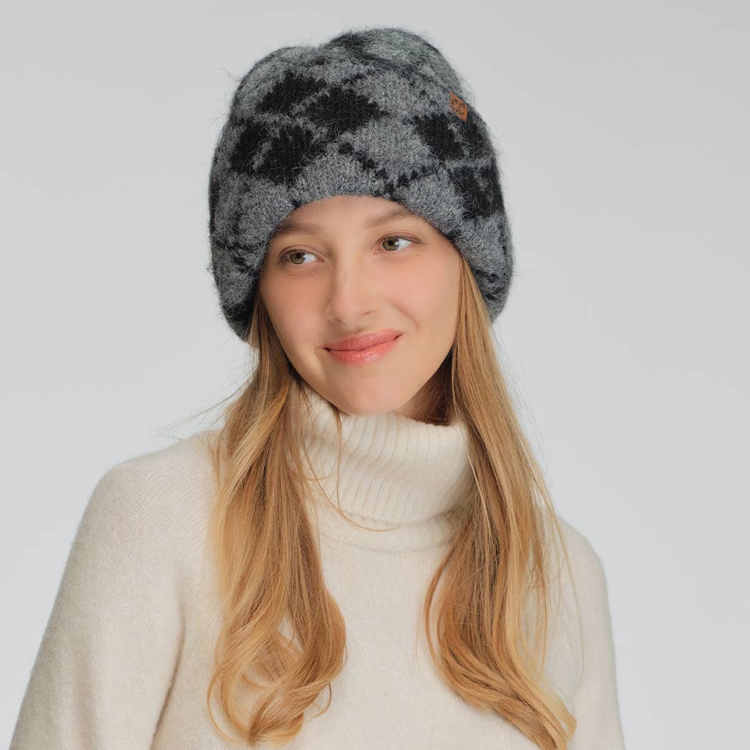 Argyle Pattern Warm Knit Cuffed Beanie