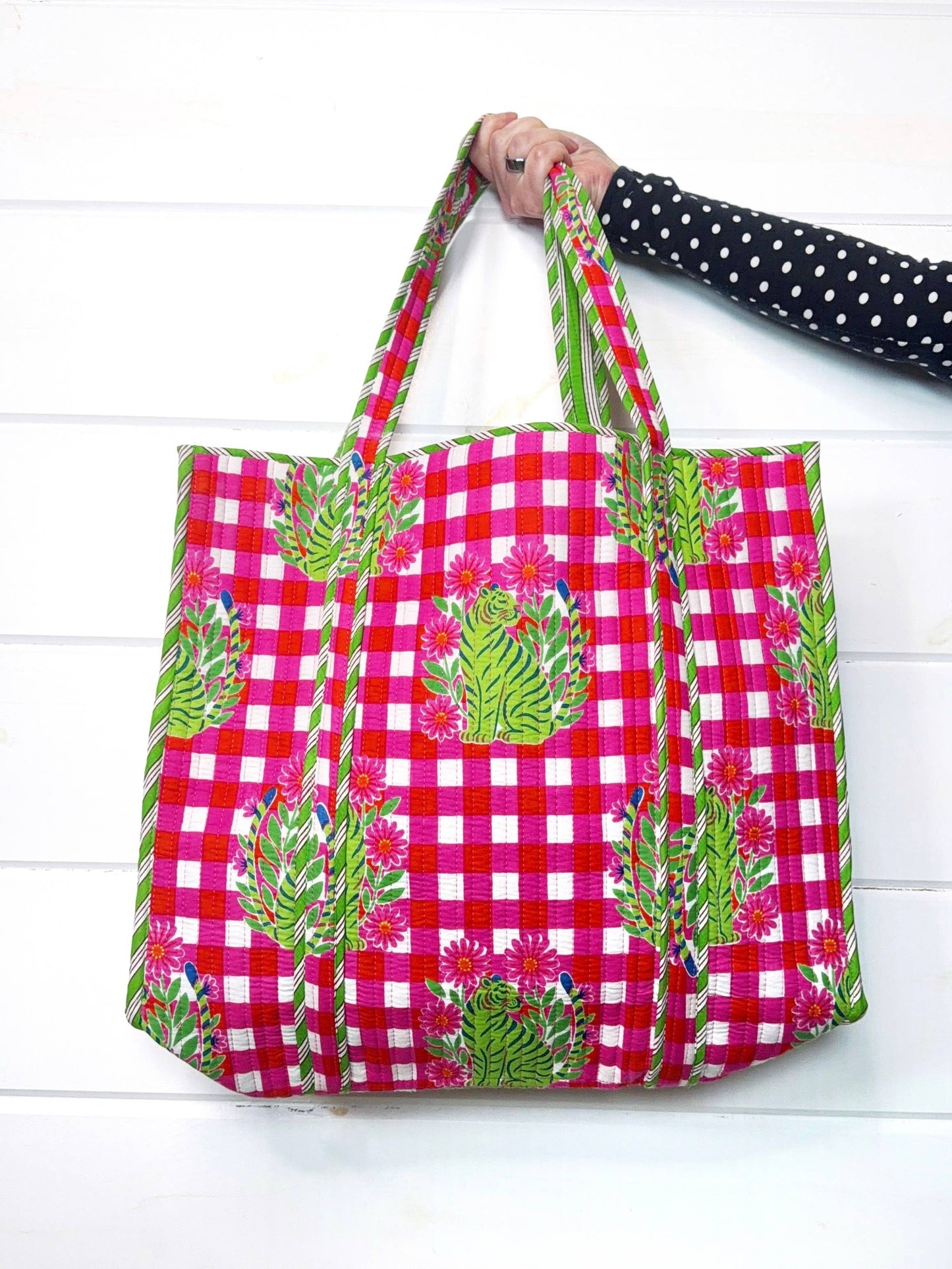 Large Quilted Travel Tote Pink Checkered Tiger